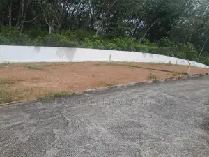 Land Close to Athurugiriya