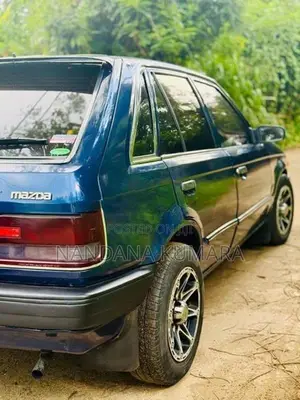 Mazda Familia 1987