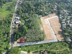 Higlevel Road Face Land Plot Kosgama