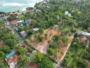 Hiriketiya Dikwella Beach Face Land Plot