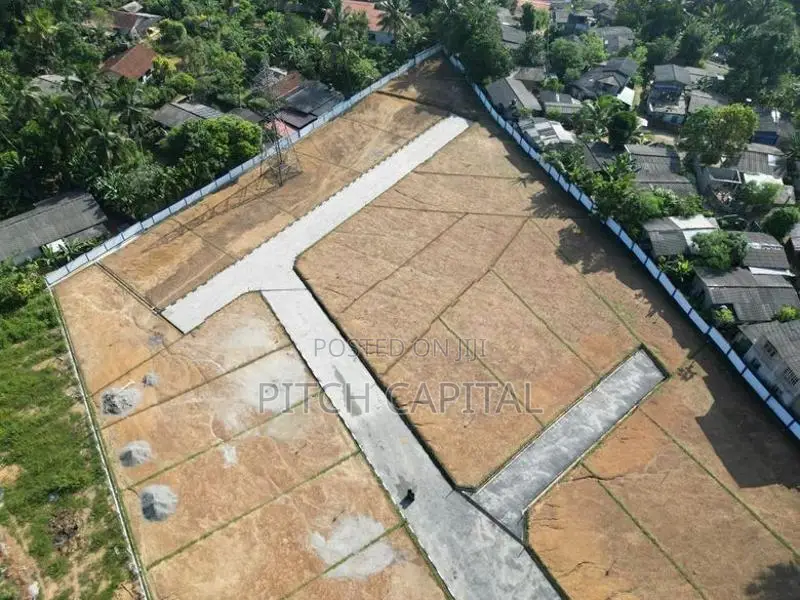 Higlevel Road Face Land Plot Kosgama