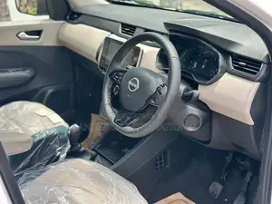 Nissan Gravite Tekna Ez 2026