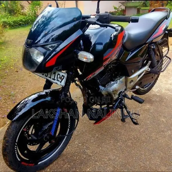Bajaj Pulsar 150 2015