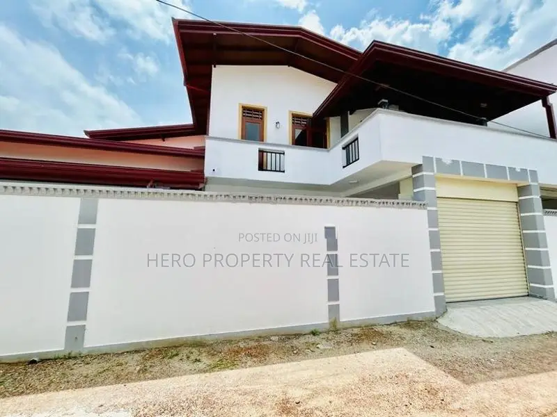 HAS218 - Valuable Luxury Two Storey House for Sale in Piliyandala