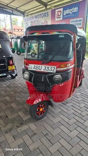 Bajaj RE 4 Stroke 2019