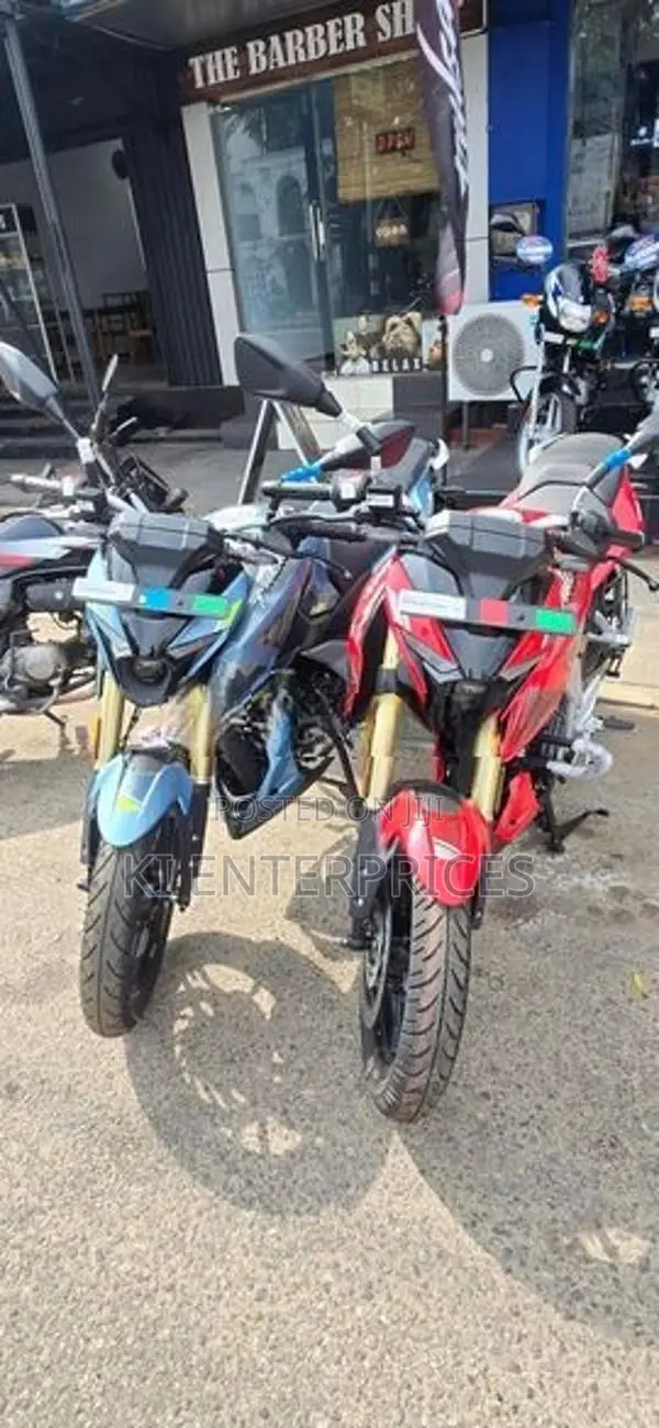Bajaj Pulsar N160 Premium 2026
