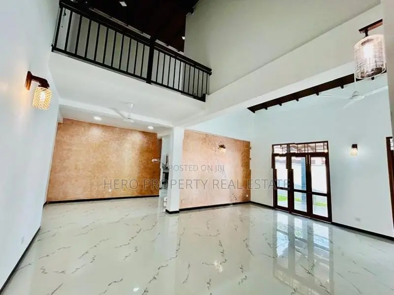 HAS218 - Valuable Luxury Two Storey House for Sale in Piliyandala
