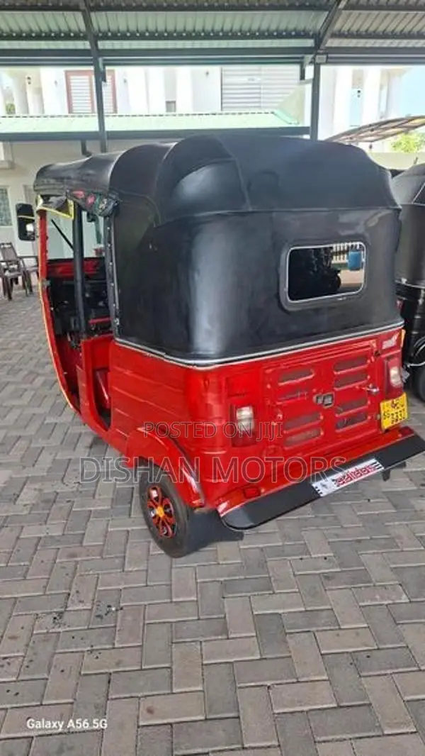 Bajaj RE 4 Stroke 2019