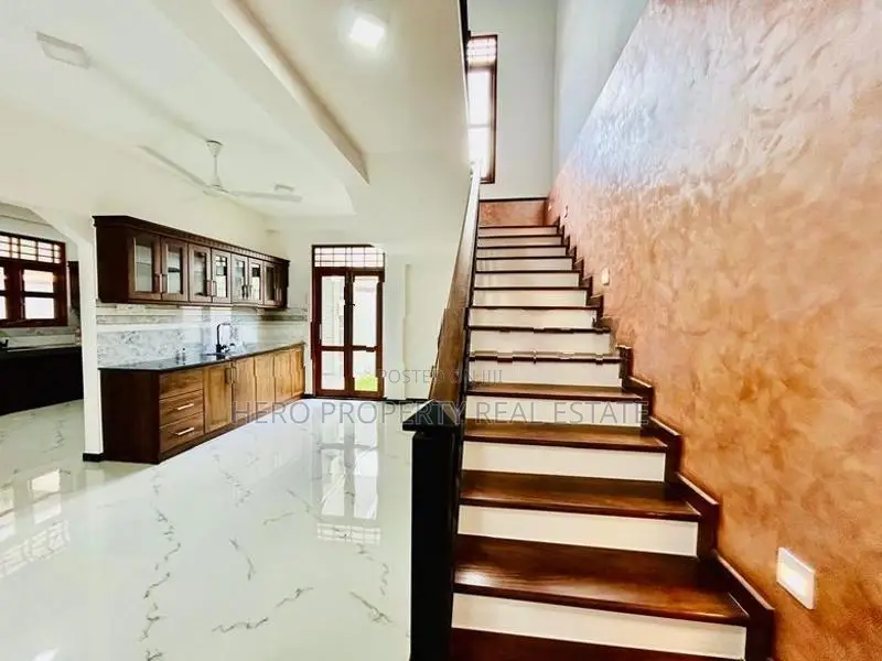 HAS218 - Valuable Luxury Two Storey House for Sale in Piliyandala
