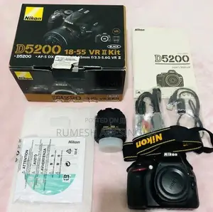 Nikon D5200 DSLR Camera