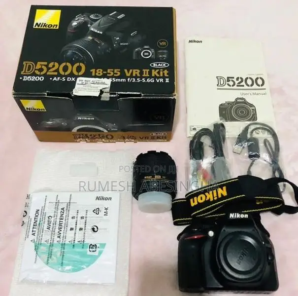 Nikon D5200 DSLR Camera
