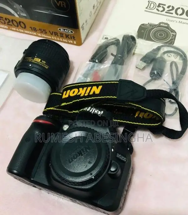Nikon D5200 DSLR Camera