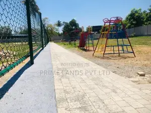 මල්කඩුවාවෙන් සුපෝපබෝගි ඉඩමක්