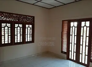 Upstair House for Rent in Kadawatha Working Couple Only