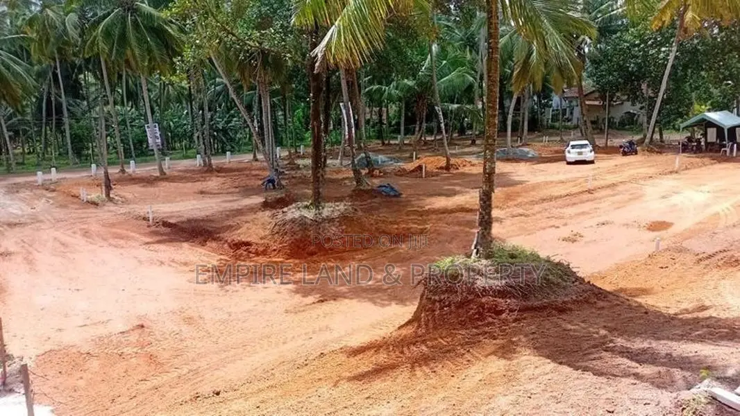 කඳන නගරයෙන් හොද නේවාසික බිම් කොටස්