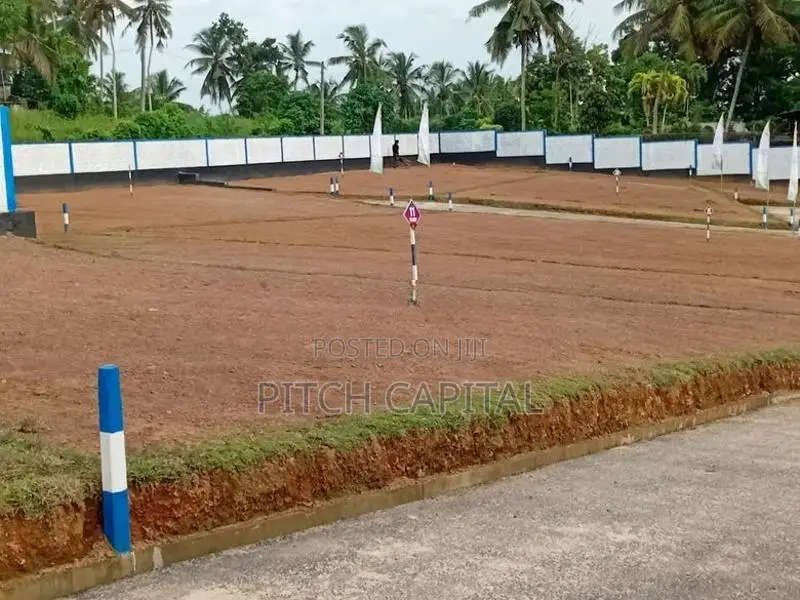 Bandaragama උයන්වත්ත වැවට මුහුණලා අගනා ඉඩමක්
