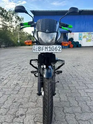 Bajaj Platina 100 ES 2017