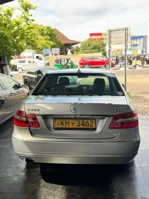 Mercedes Benz E200 Avantgarde W212 2010