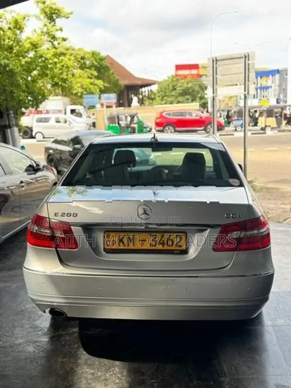 Mercedes Benz E200 Avantgarde W212 2010