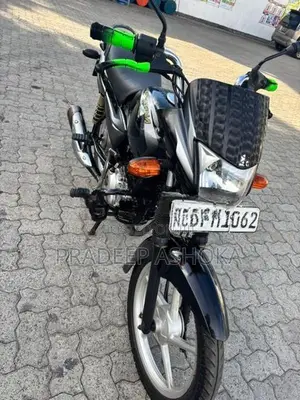 Bajaj Platina 100 ES 2017