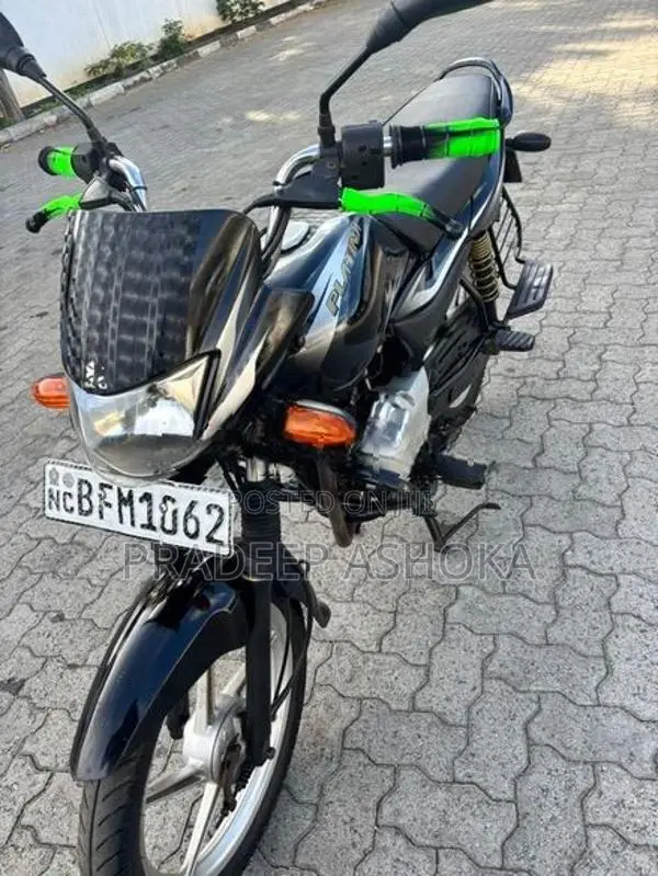 Bajaj Platina 100 ES 2017