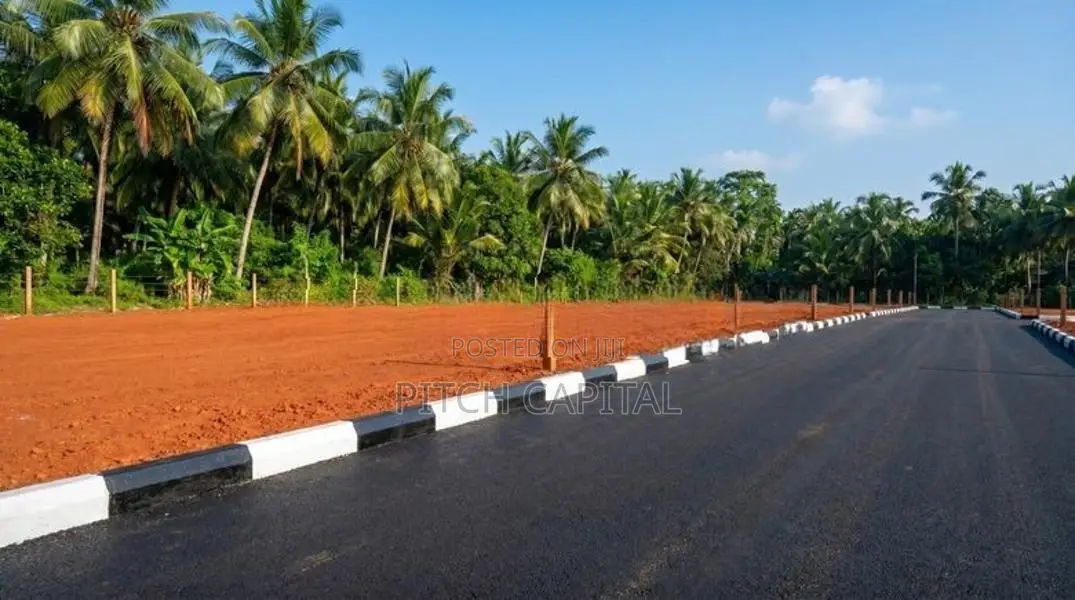 කලුතර ගාලු පාරට ලගින්ම අගනා ඉඩමක් කලුතරින්