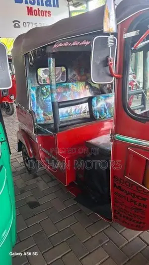 Bajaj RE 4 Stroke 2012