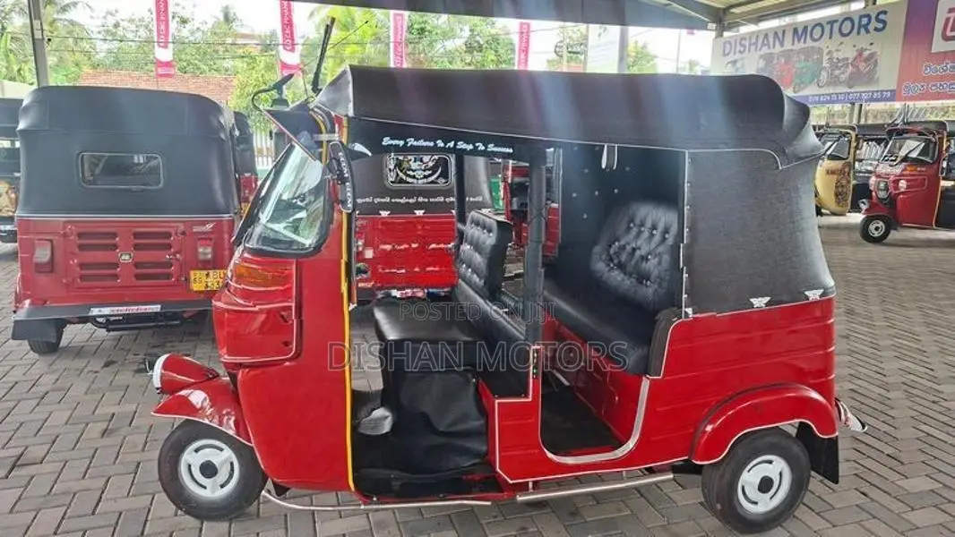 Bajaj RE 4 Stroke 2015