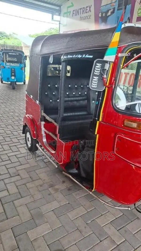Bajaj RE 4 Stroke 2015