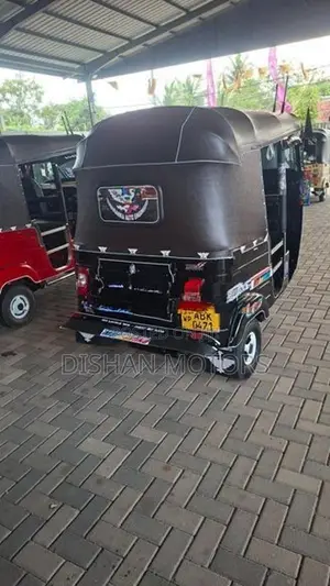 Bajaj RE 4 Stroke 2016