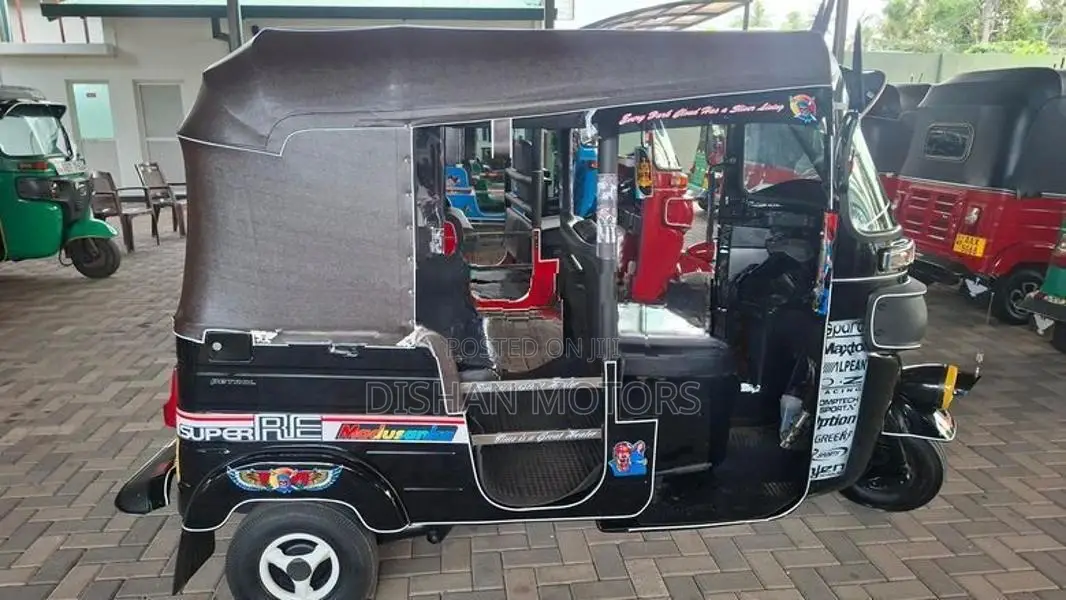 Bajaj RE 4 Stroke 2016