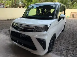 Toyota Roomy G grade 2024