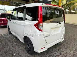 Toyota Roomy G grade 2024