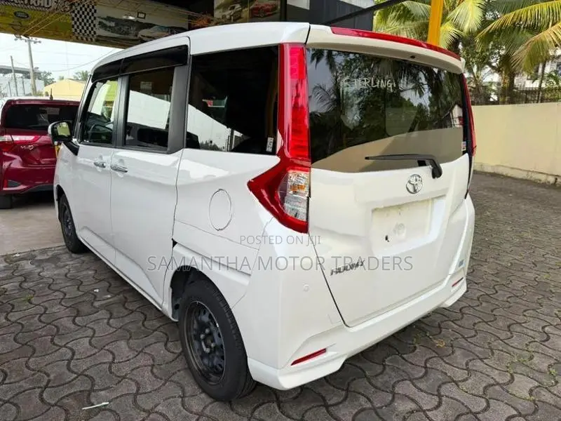 Toyota Roomy G grade 2024
