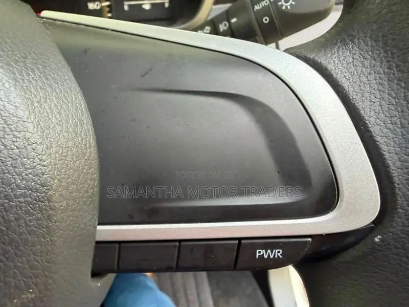 Toyota Roomy G grade 2024