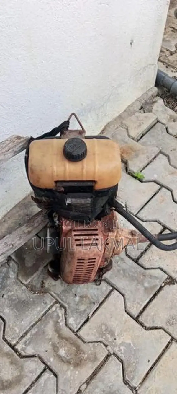 Grass Cutter Machine
