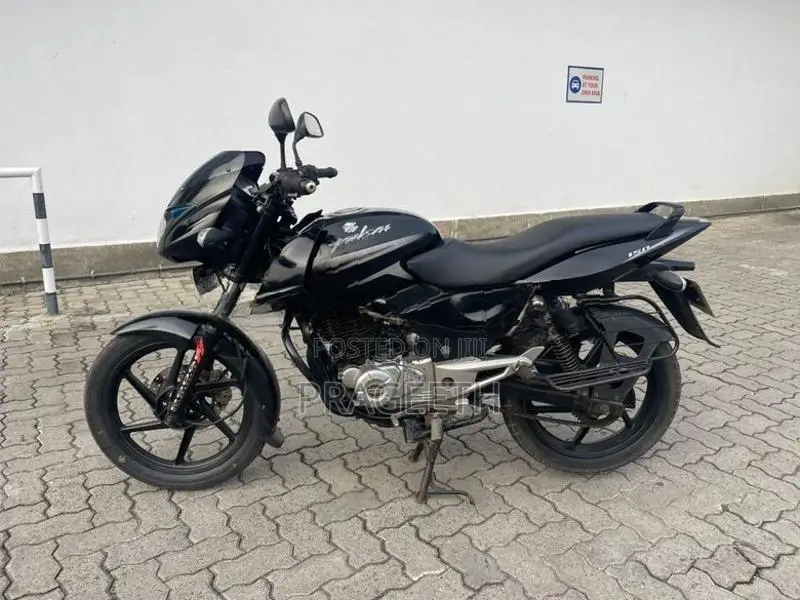 Bajaj Pulsar 150 2013