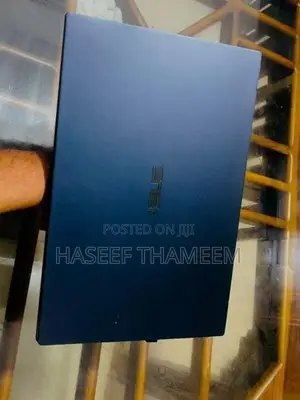ASUS ExpertBook