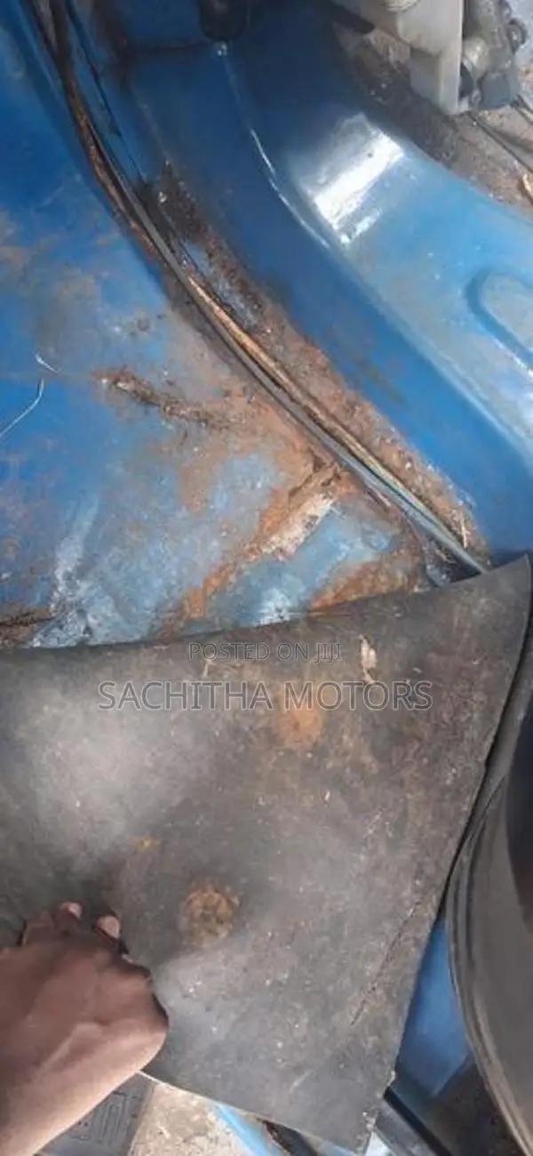 Bajaj RE 2 stroke 2005