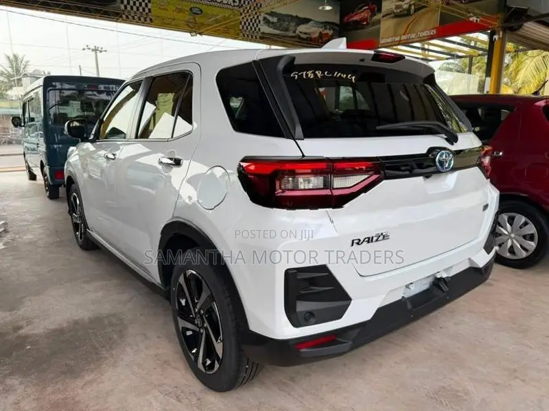 Toyota Raize Z hybrid 2024