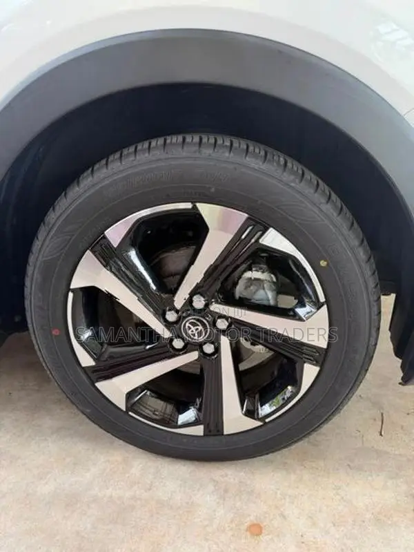 Toyota Raize Z hybrid 2024
