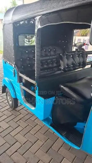 Bajaj RE 2 Stroke 2005