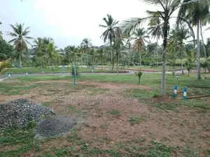 පොල්ගස්ඕවිට හන්දියට ආසන්නව බිම් කොටස් විකිණීමට
