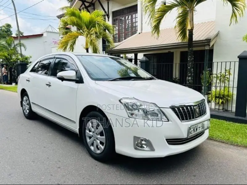Toyota Premio 2013