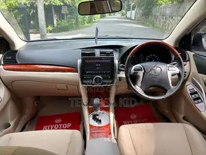 Toyota Premio 2013