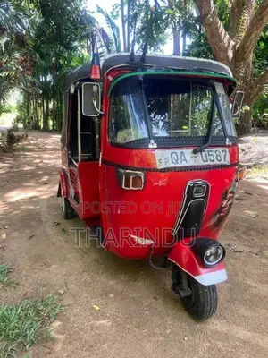 Bajaj RE 2005