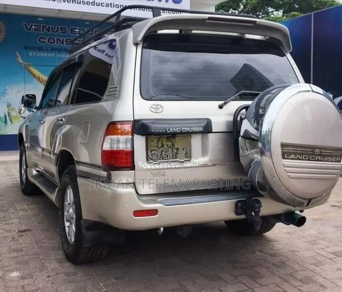 Toyota Land Cruiser Sahara 100 1999