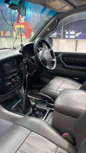 Toyota Land Cruiser Sahara 100 1999