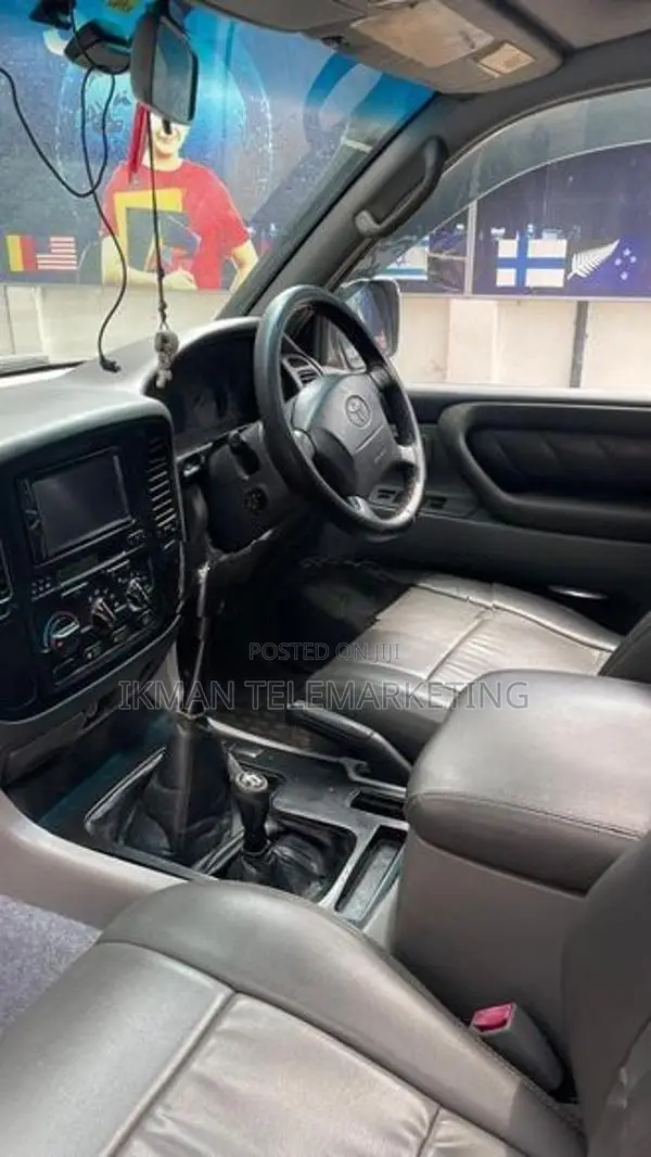 Toyota Land Cruiser Sahara 100 1999