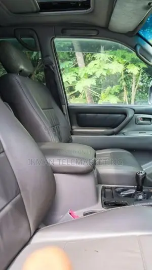 Toyota Land Cruiser Sahara 100 1999